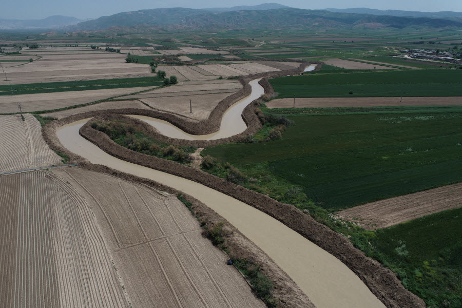 گزارش تصویری از روند لایروبی و بازگشایی رودخانه ها در خراسان شمالی/ رودخانه اترک